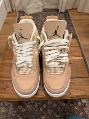 Jordan 4 Shimmers